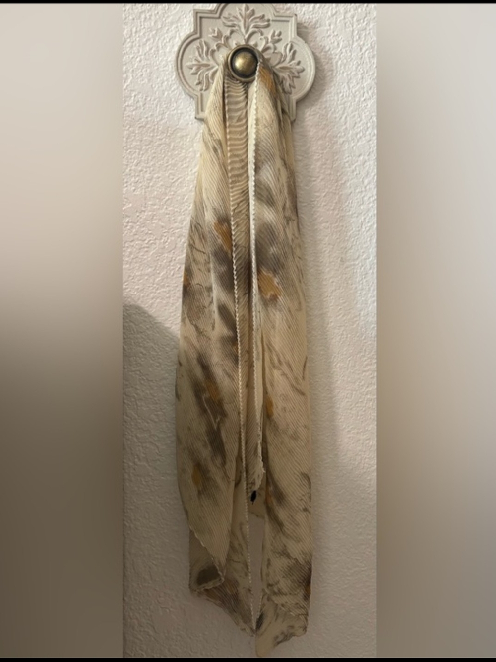 Light Cream Floral Scarf - Women's Accessories - Picture 3 of 4